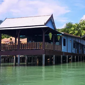 https://tonmai-aquablue.koh-lantahotels.net