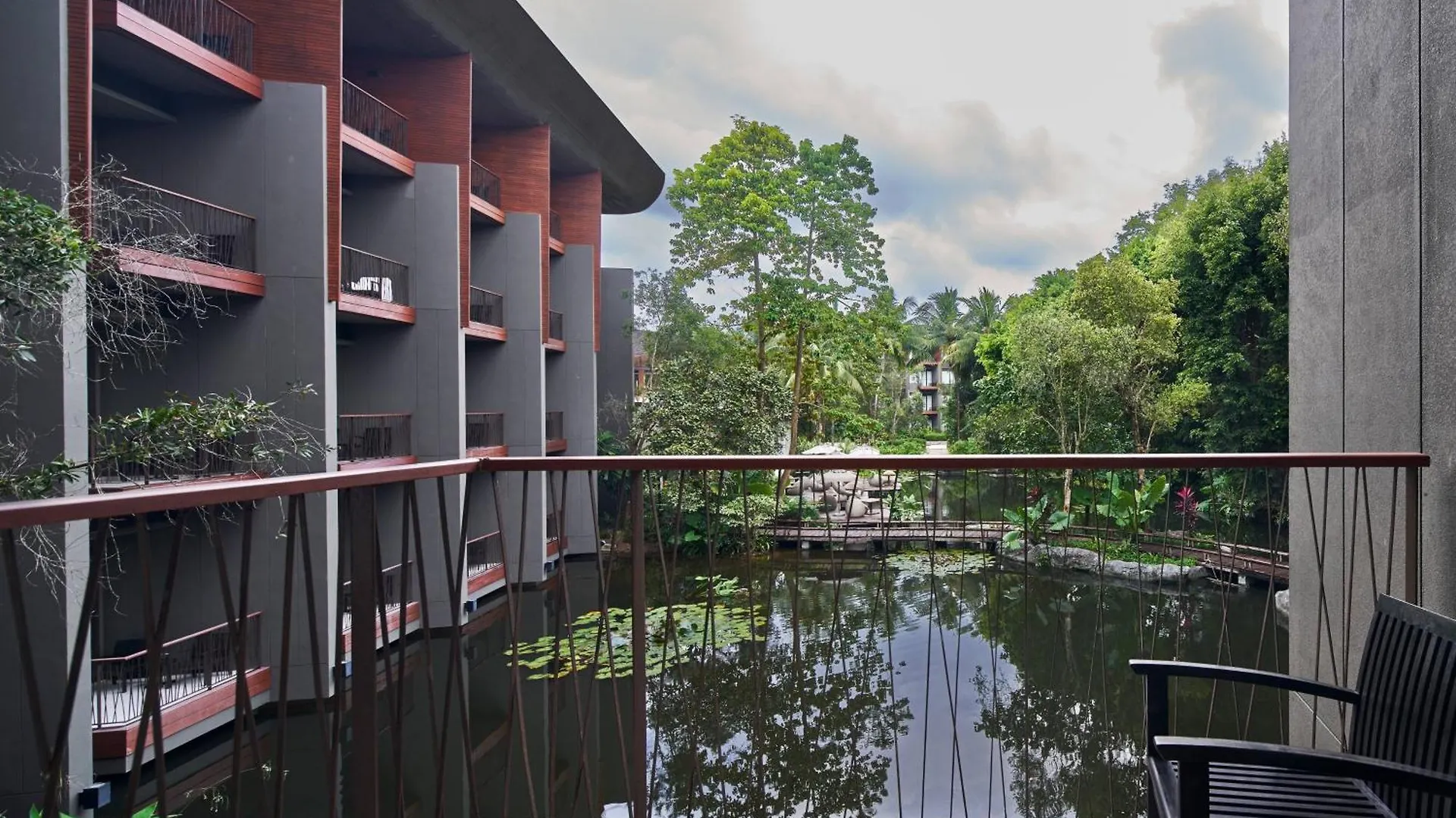 Renaissance Phuket Resort & Spa