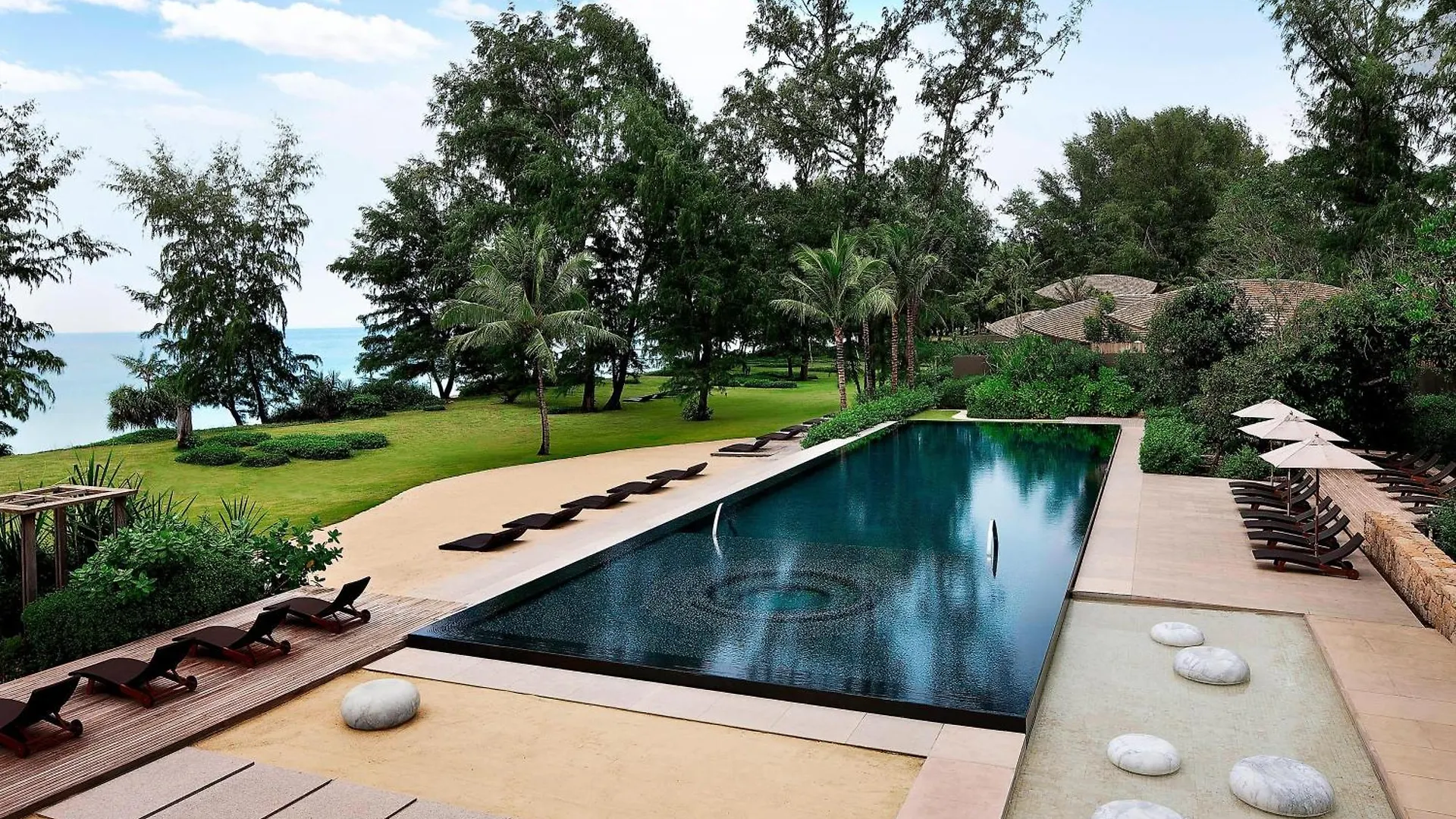 Renaissance Phuket Resort&Spa - SHA Plus Thailand