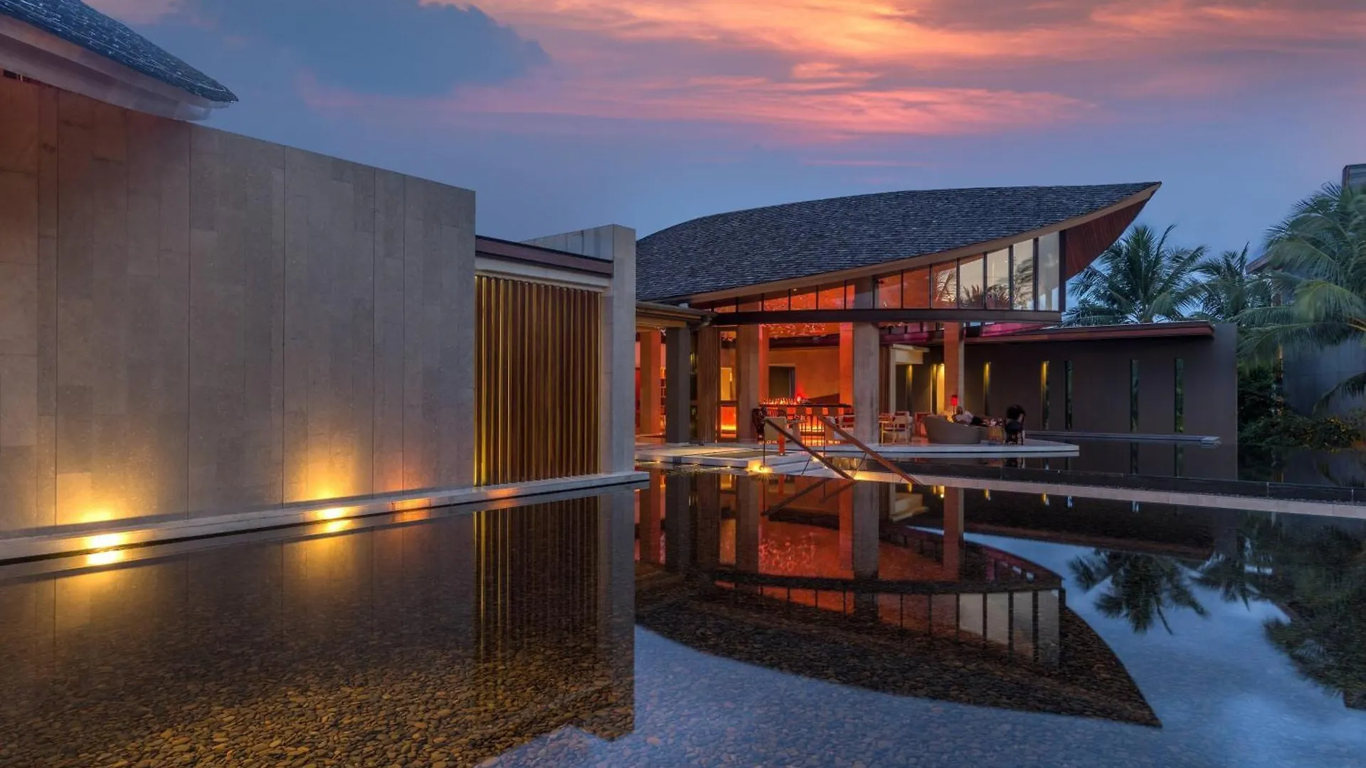 ***** Resort Renaissance Phuket Resort&Spa - SHA Plus Thailand