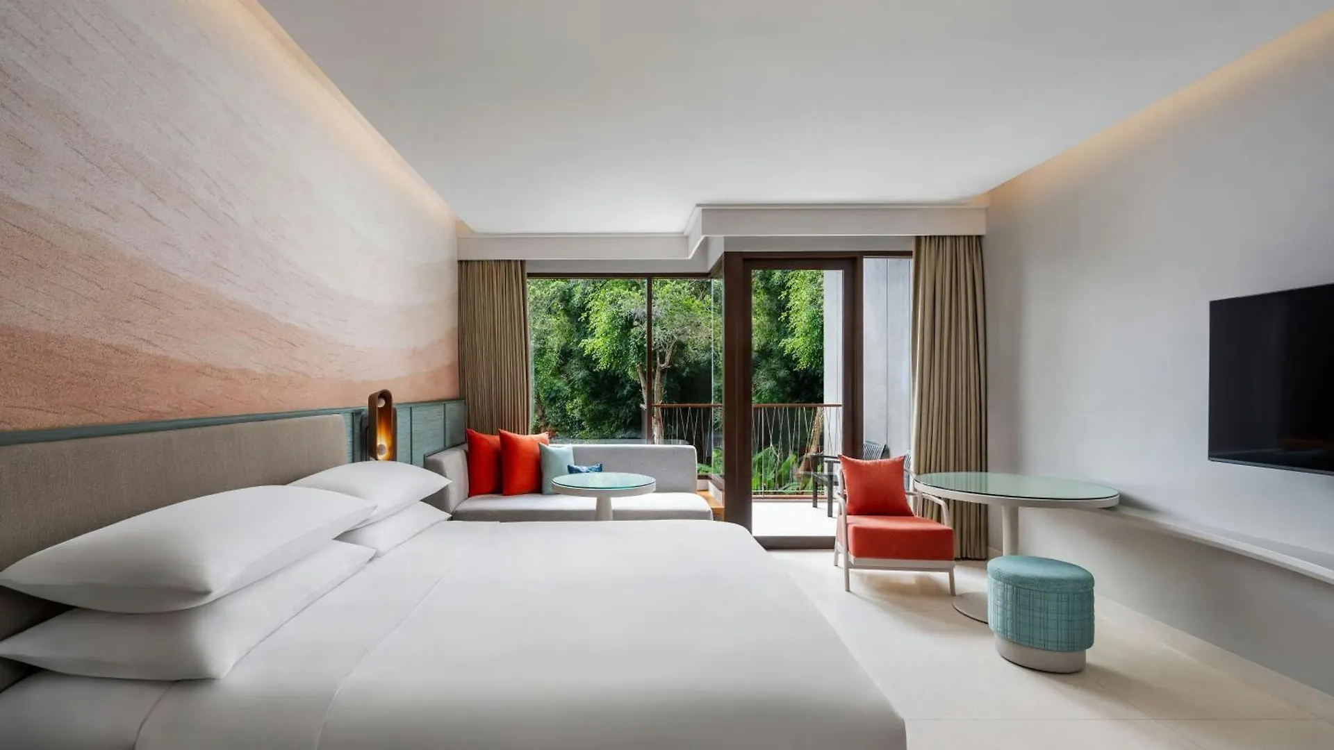 Renaissance Phuket Resort&Spa - SHA Plus Resort